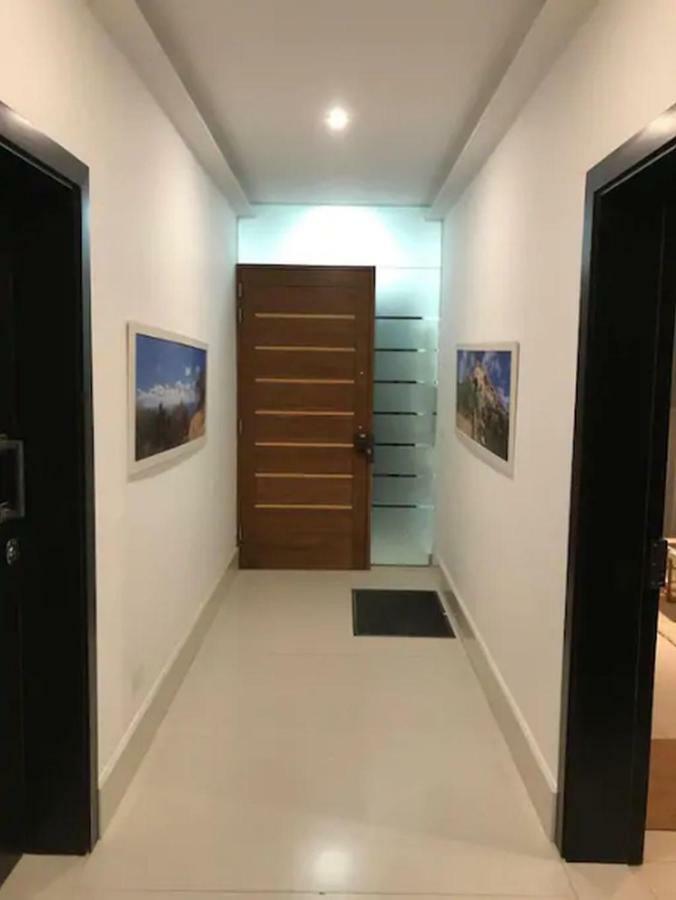 Ocean View, 1