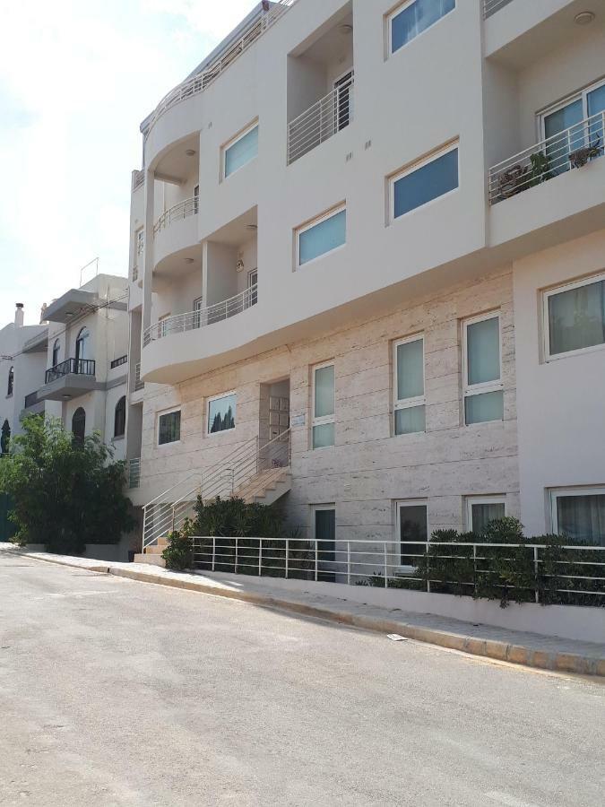 Ocean View, 1